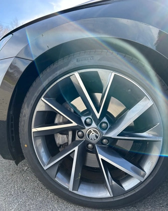 Skoda Superb cena 123000 przebieg: 123139, rok produkcji 2019 z Końskie małe 326